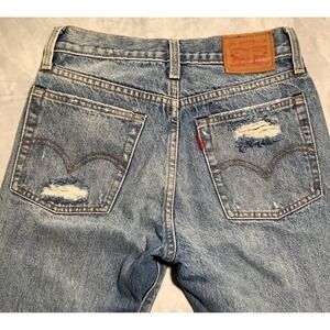 Levi's Premium Wedgie Icon Women's 24 Medium Wash Distressed Button Fly Raw Hem